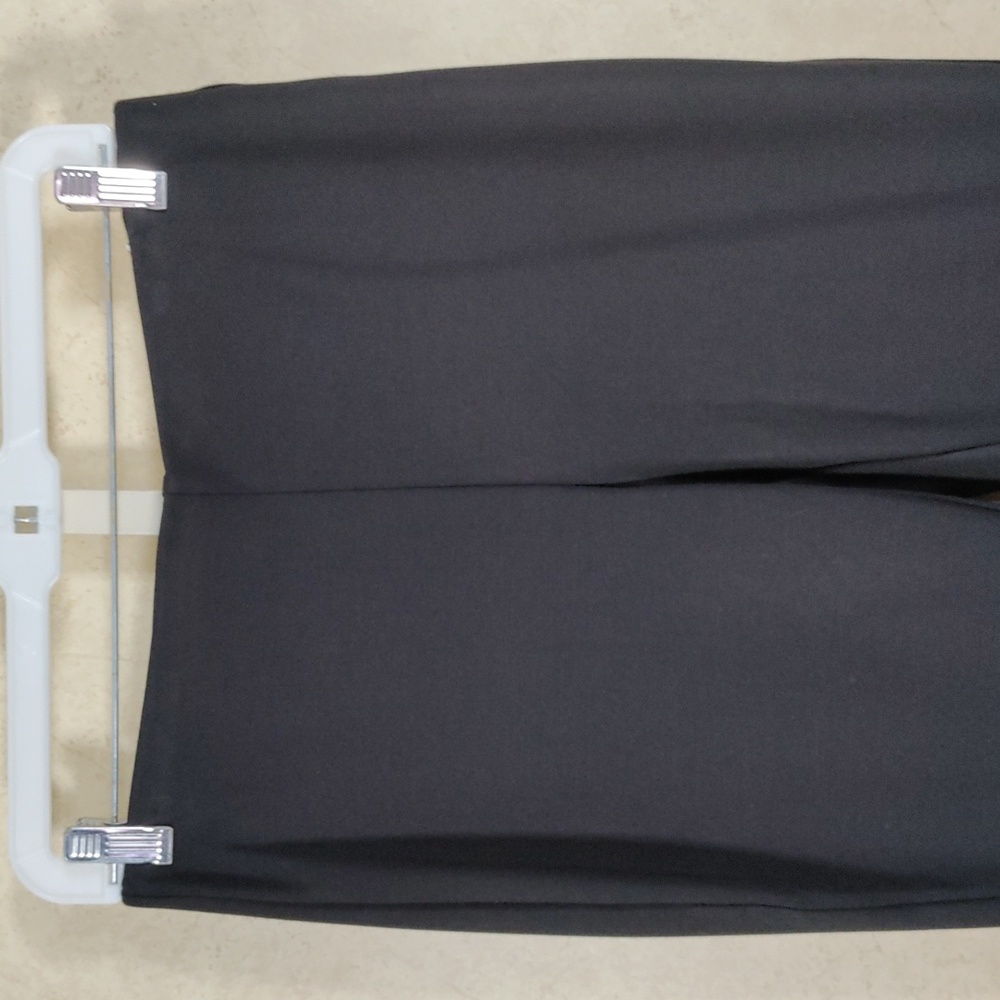 H174 Chico's black Ultimate Fit Knit Leggings 0 4 NWT - Picture 2 of 11